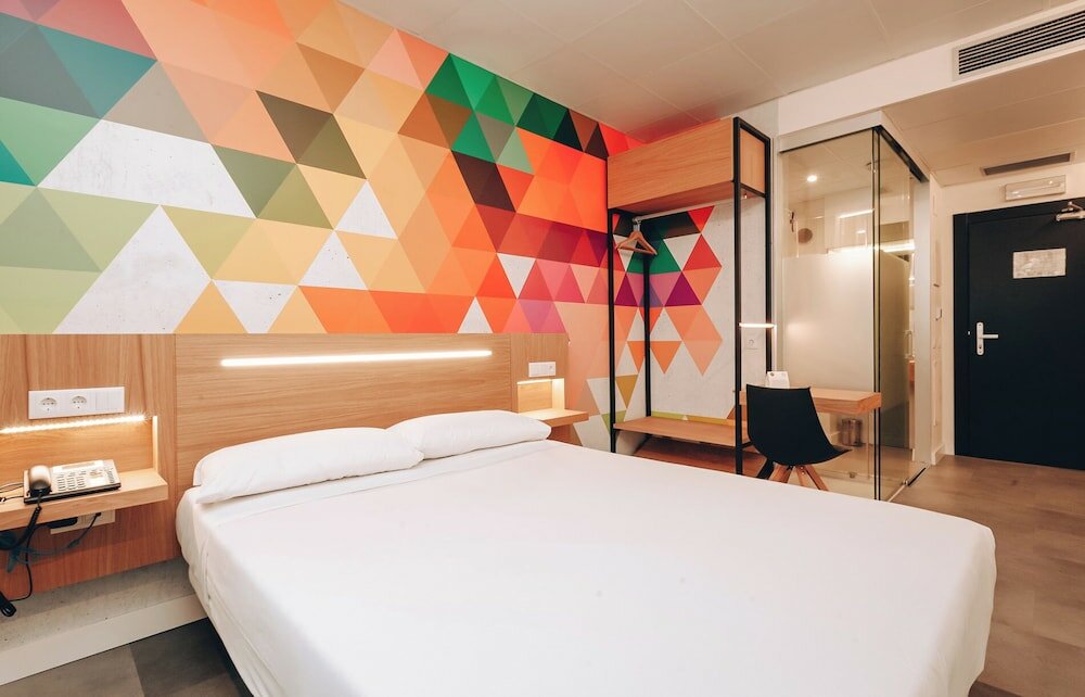 Фото Vertice Roomspace Madrid