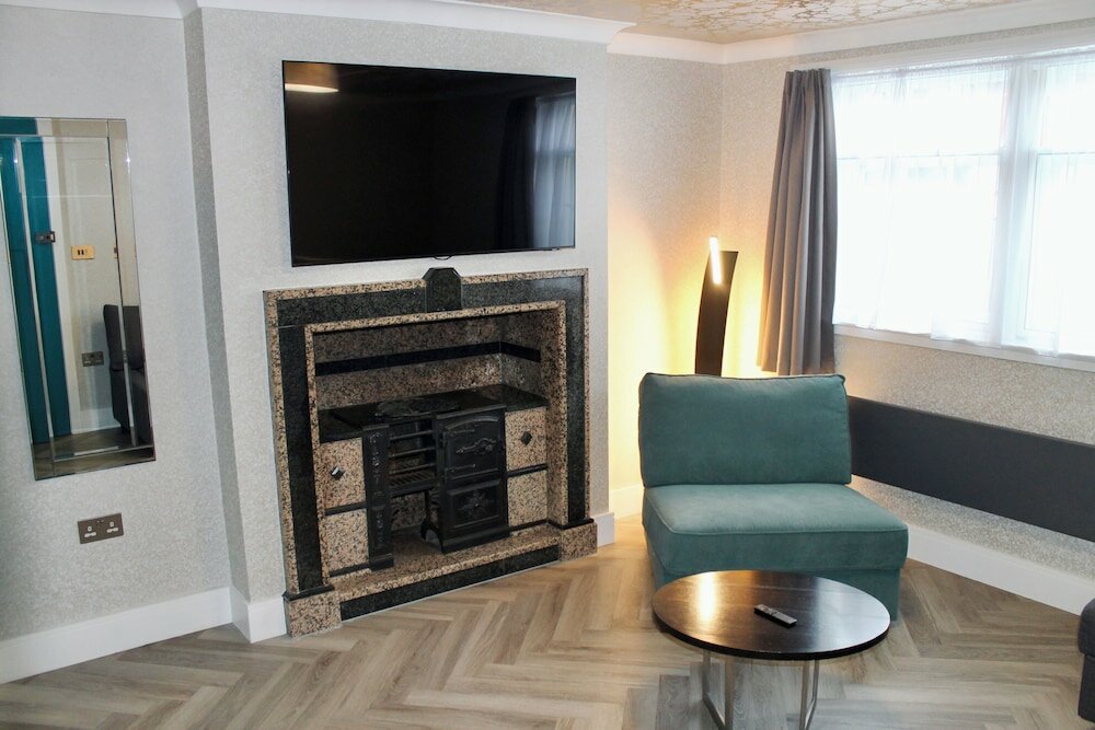 Фото The California