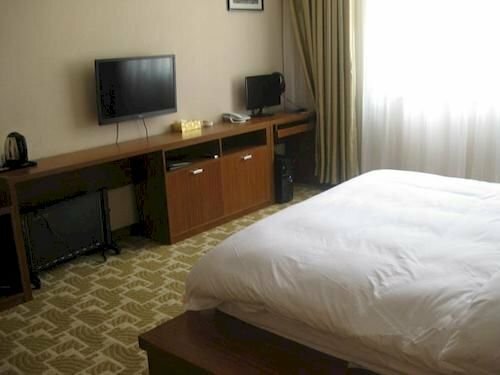 Гостиница Shenchuan Hotel в Дечене