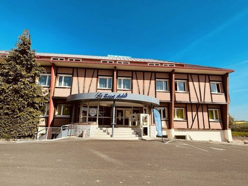 Гостиница Hôtel le Saint-Aubin в Дьеппе