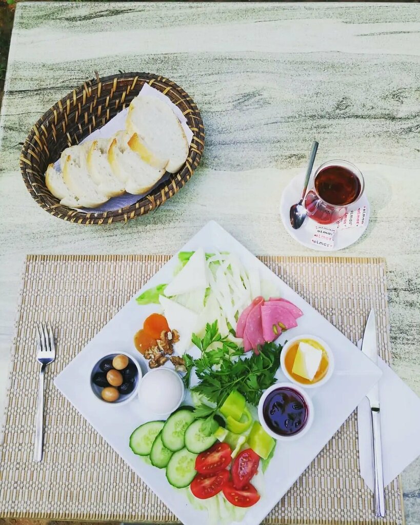 Cafe Bahcekoy Belgrad, Istanbul, photo