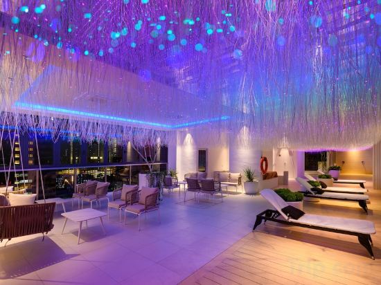 Фото The Granite Luxury Hotel