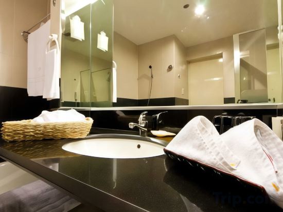 Фото Pearl Garden Hotel