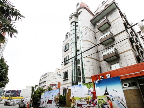 Фото отеля 2