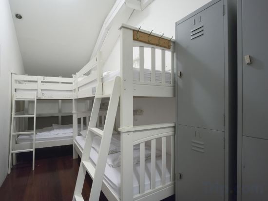 Фото Beat Arts Hostel at Chinatown