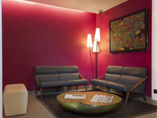 Фото Libertel Gare Du Nord Suède