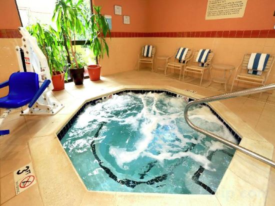 Фото Hampton Inn & Suites Lamar