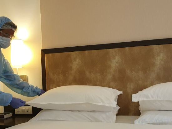 Фото Four Points by Sheraton Vadodara