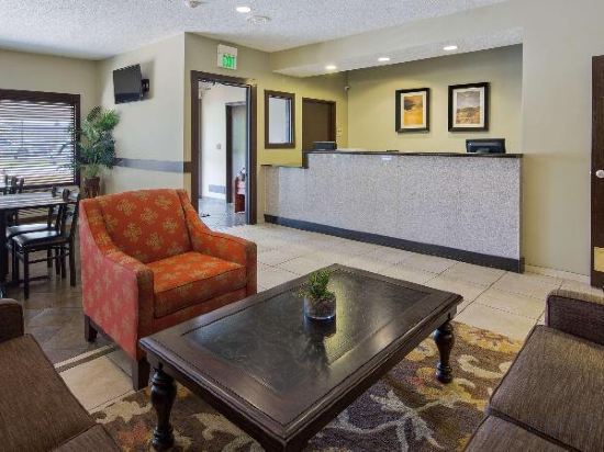 Фото Best Western Crossroads Inn