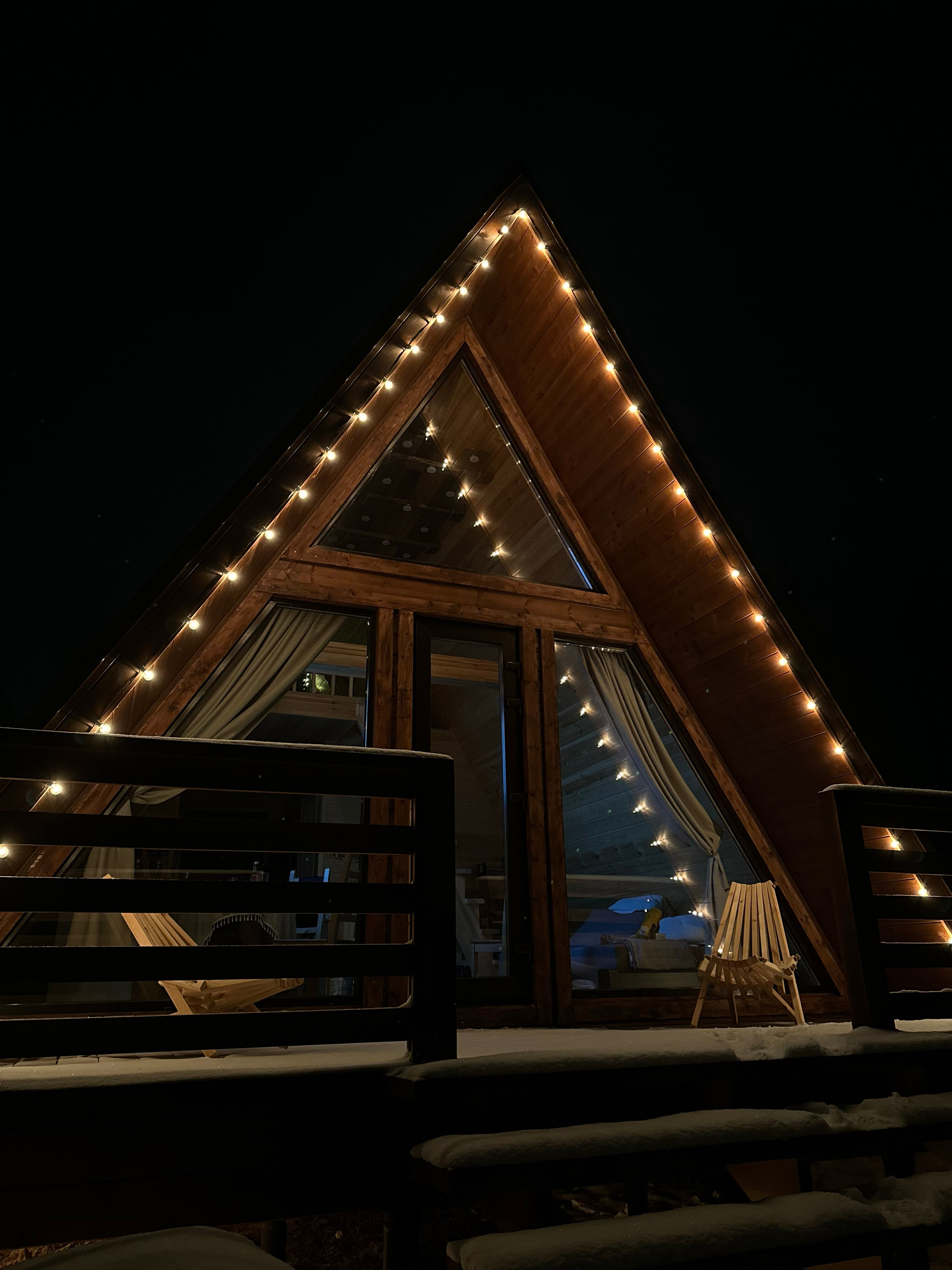 Фото Дом Углом