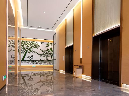 Фото Hilton Garden Inn Changsha Yuelu
