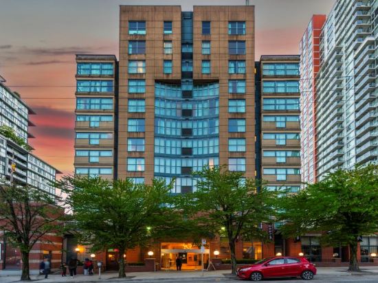Фото Grand Park Hotel & Suites Downtown Vancouver