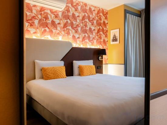 Фото Kyriad Paris 10 - Canal Saint Martin - Republique