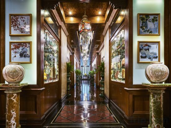 Фото Windsor Plaza Hotel