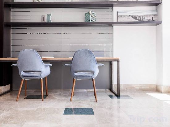 Фото Compostela Suites Madrid