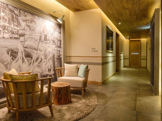 Фото Fusion Suites Sai Gon