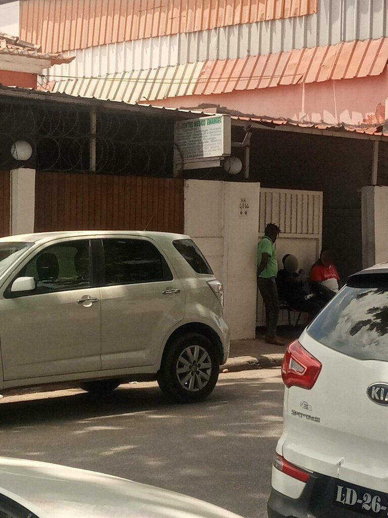 Medical center, clinic Emanuel, Loanda, photo