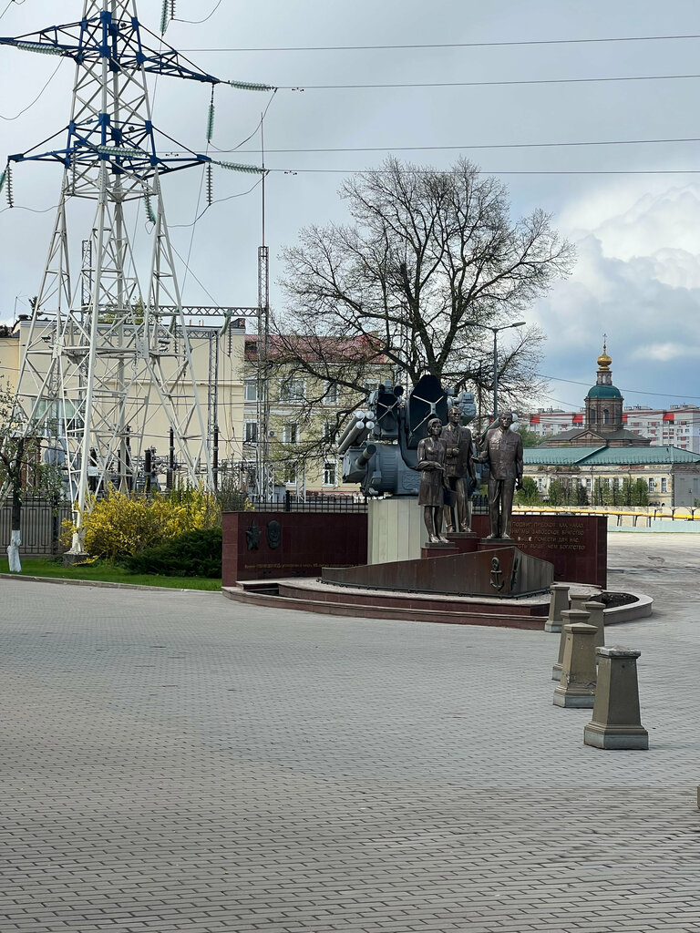 Monument, memorial Продолжаем славные традиции Тульских мастеров, Tula, photo