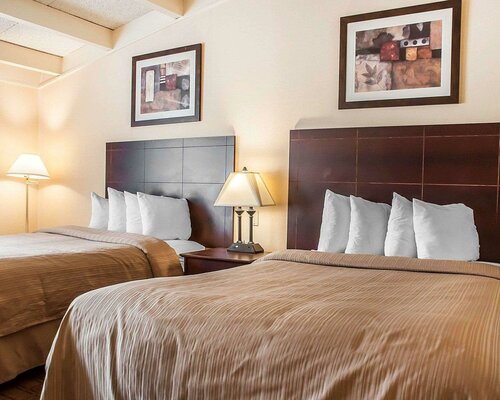 Гостиница Quality Inn Airport