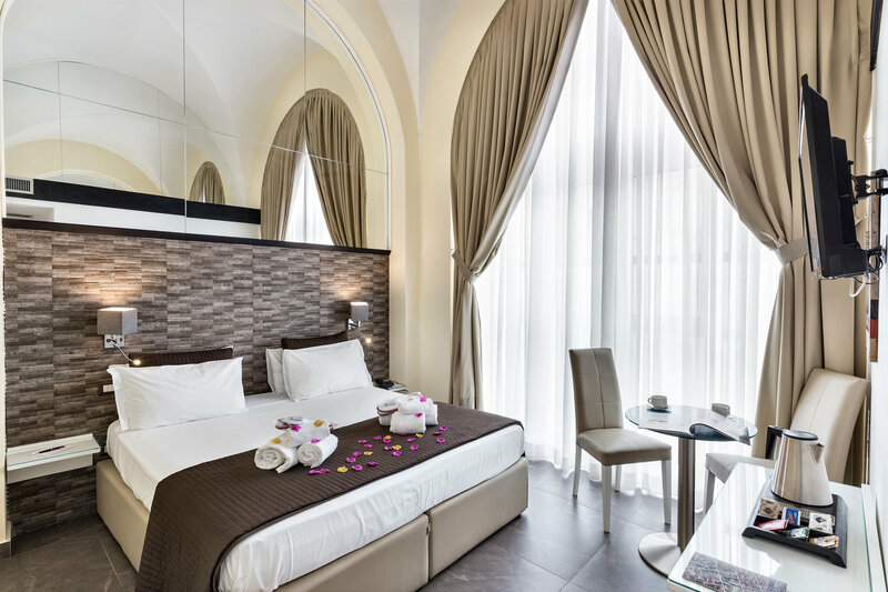 Гостиница Art Resort Piazza Carita в Неаполе