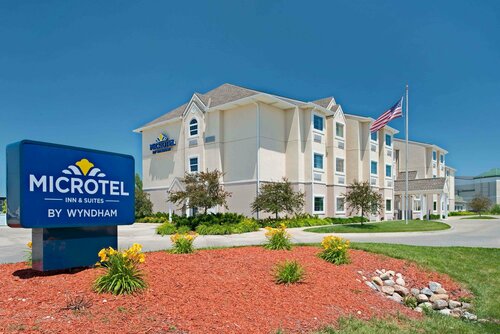 Гостиница Microtel Inn & Suites by Wyndham Council Bluffs/Omaha в Каунсил Блаффс