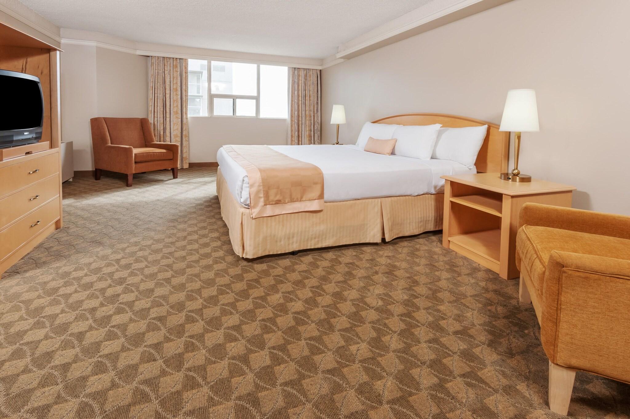 Фото Ramada Edmonton Hotel & Conference Centre