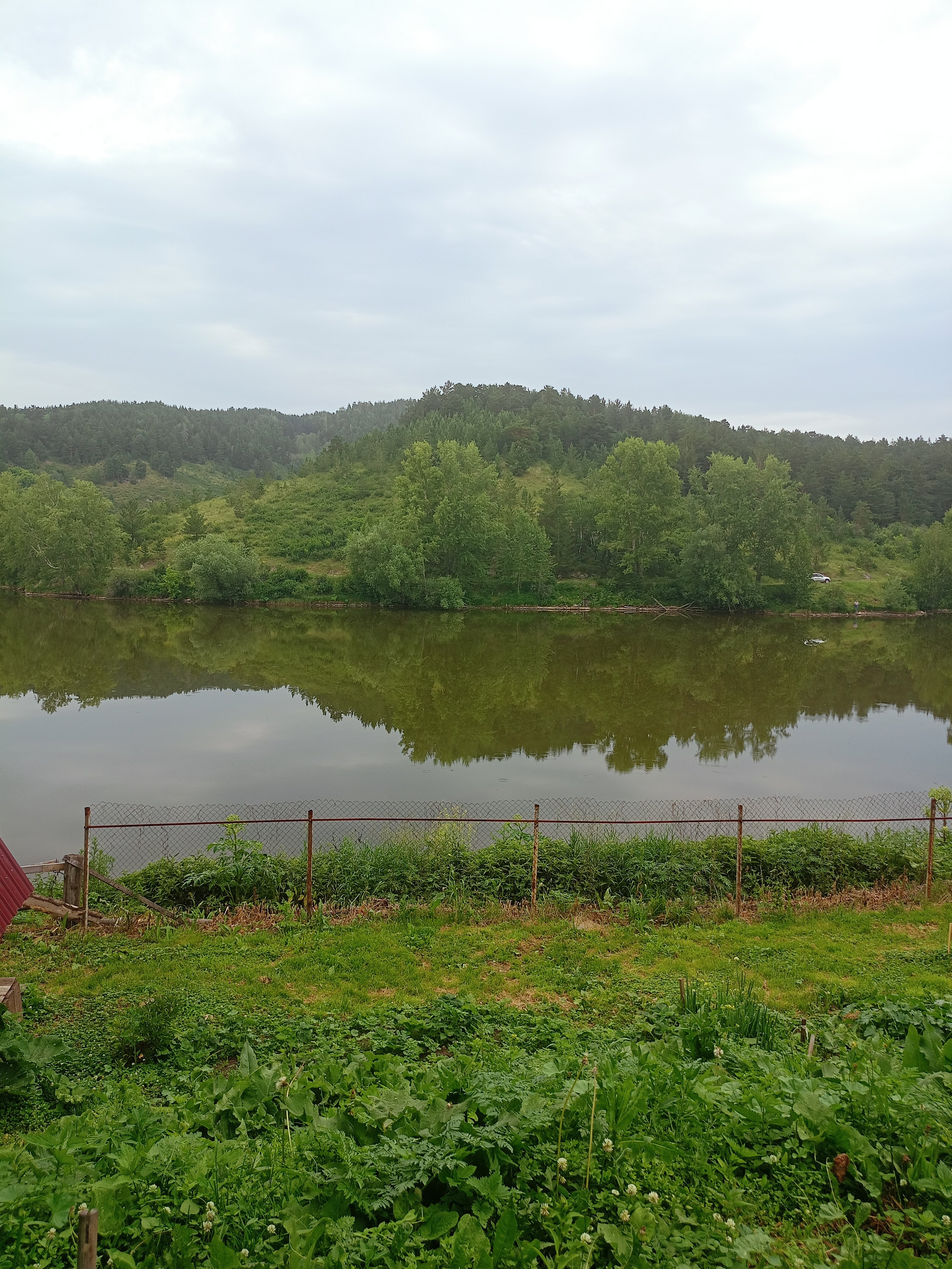 Фото Дом у пруда