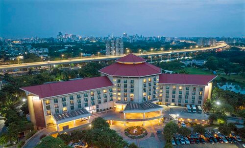 Гостиница Radisson Blu Water Garden Hotel в Дакке