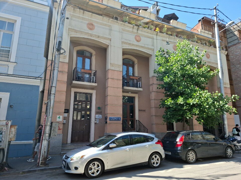 Фото отеля 1