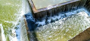 Искусственный водопад (Minsk, Polacki Park) ، معلم جذب سياحي