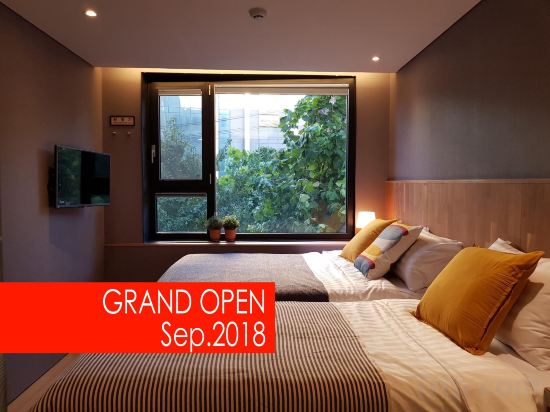 Фото Hostel Cleo Seoul Hongdae