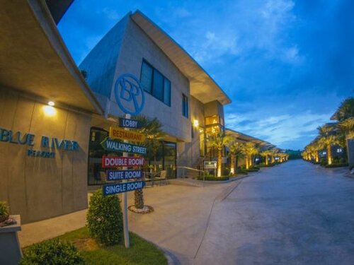 Гостиница Blue River Resort в Пхитсанулоке