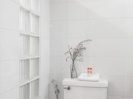 Фото Ruamchitt Plaza Hotel