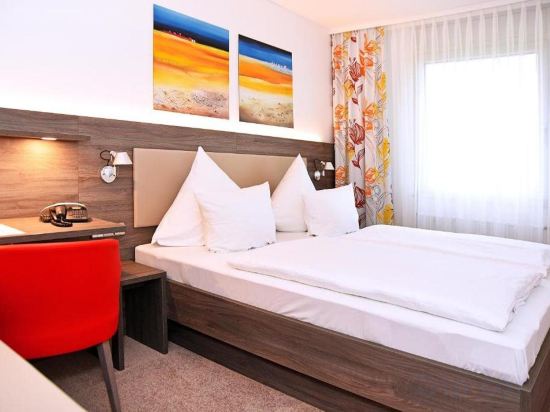 Фото 143120973296