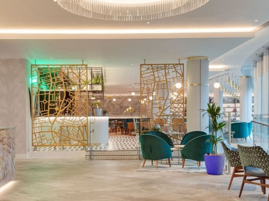 Фото Hilton London Angel Islington