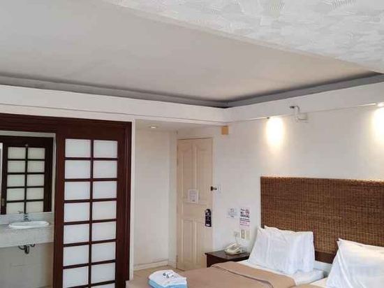 Фото Wild Orchid Beach Resort