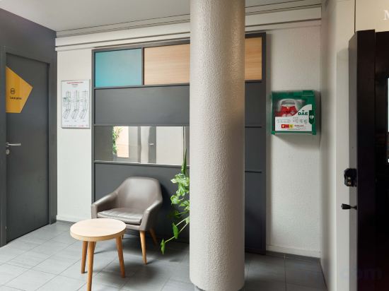 Фото B&b Hotel Evry Lisses 1