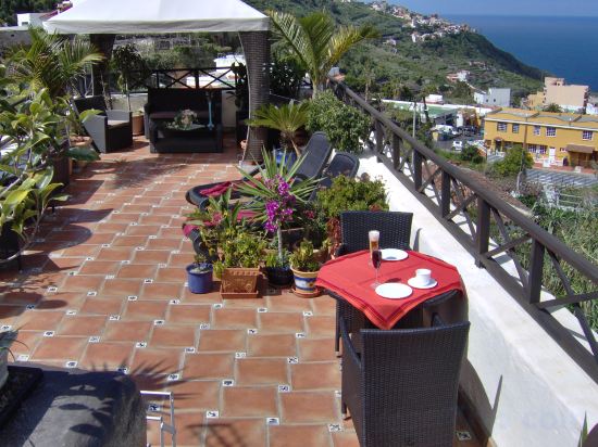 Фото Apartamentos Monasterio de San Antonio