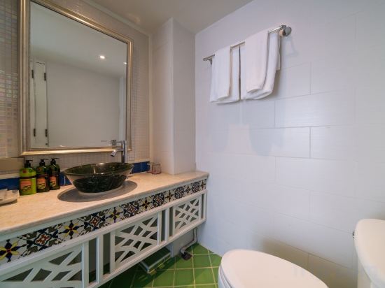 Фото Salil Hotel Sukhumvit Soi 8