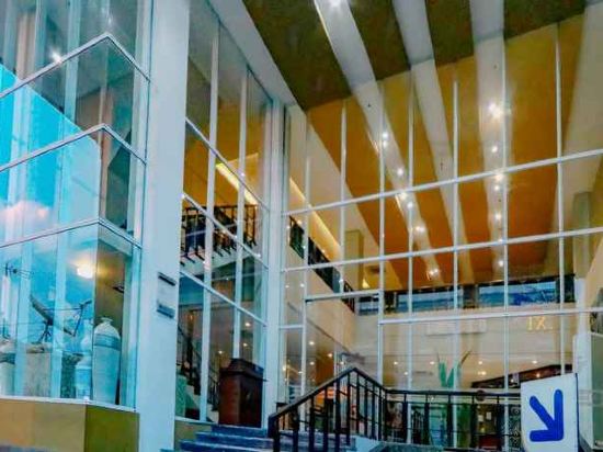 Фото Hotel Dafam Pekalongan