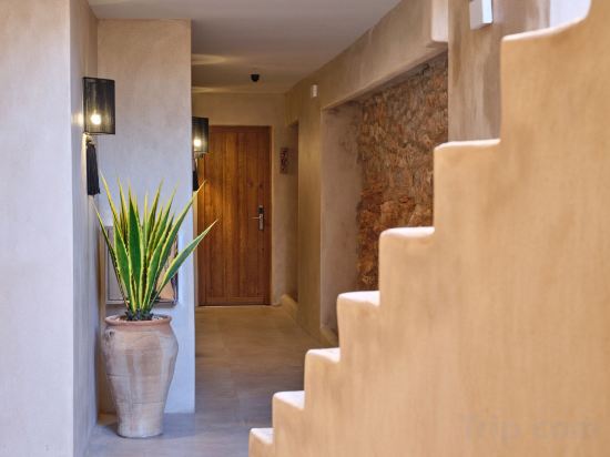 Фото Mythic Paros