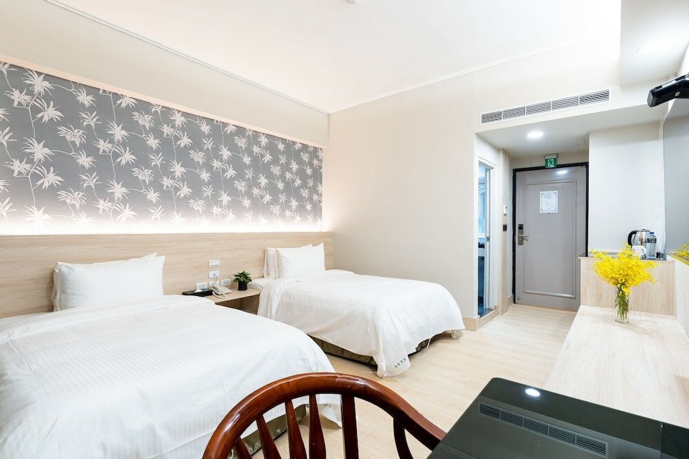 Фото Etung Hotel