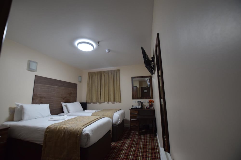 Фото Lucky 8 Hotel