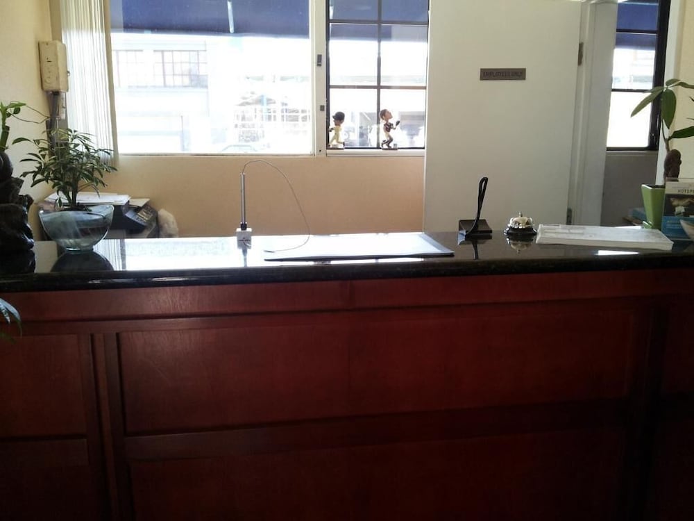 Фото Bay Bridge Inn