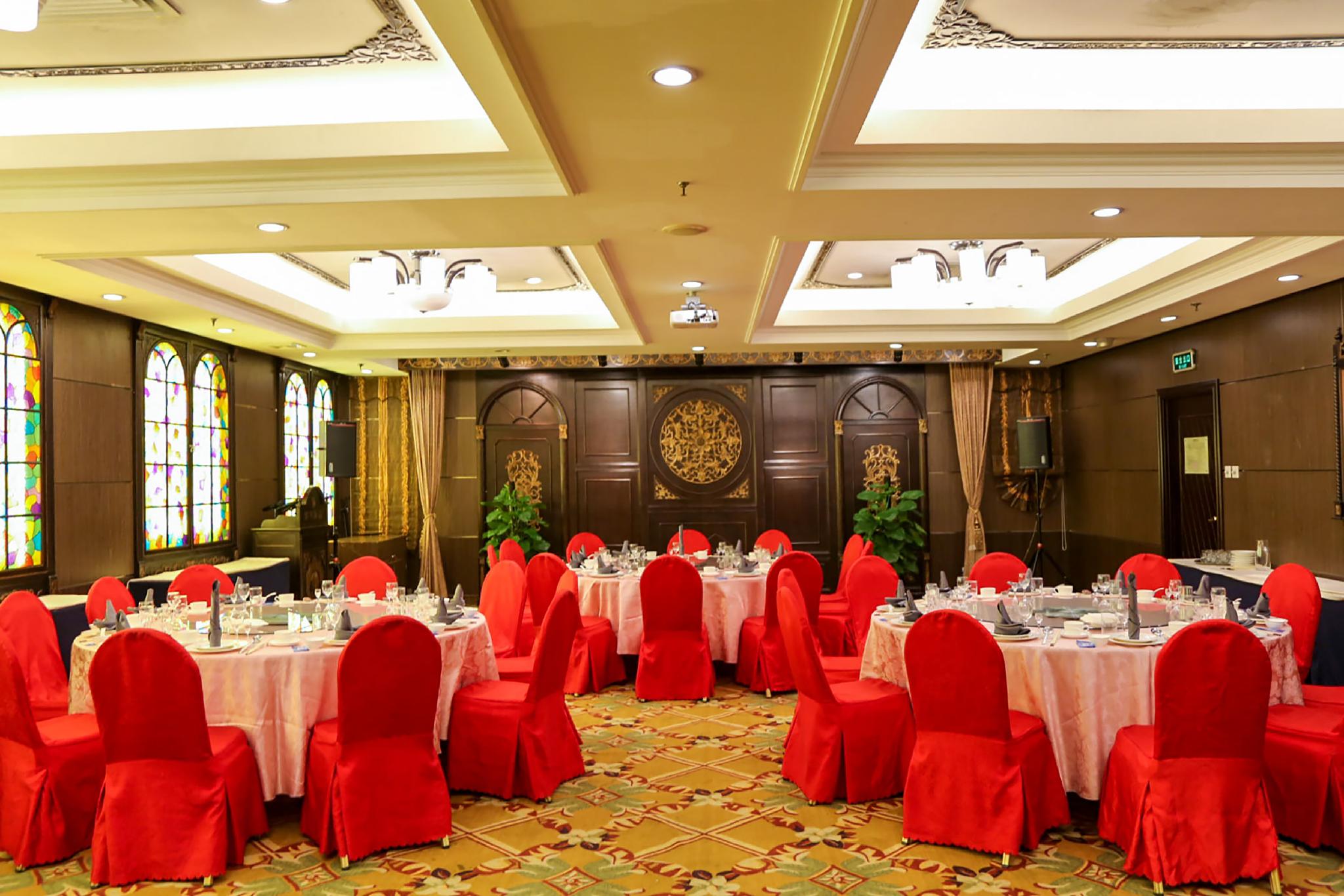 Фото Dong Fang Hotel Beijing