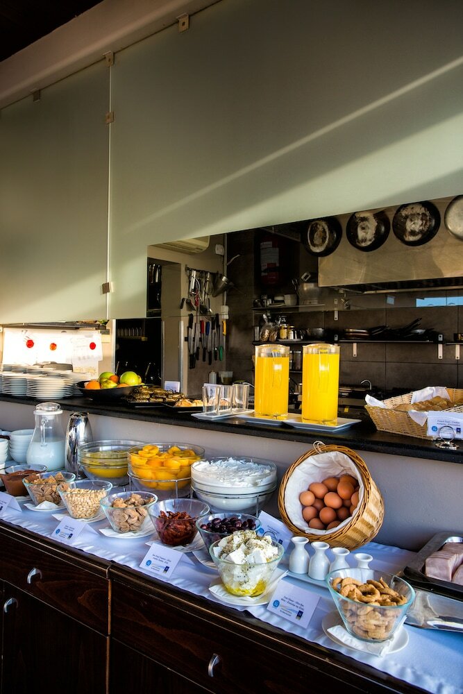 Фото The Athens Gate Hotel