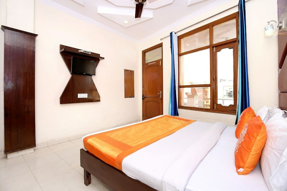 Фото Oyo 8278 Supremo