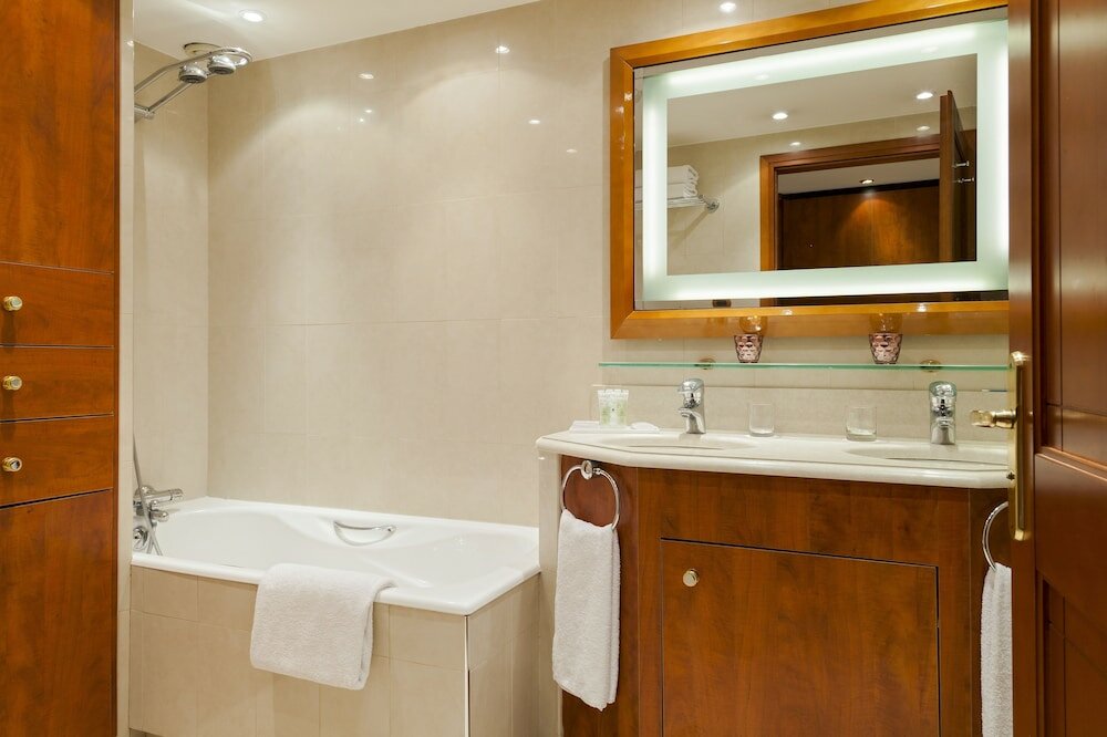 Фото Nehô Suites Cannes Croisette