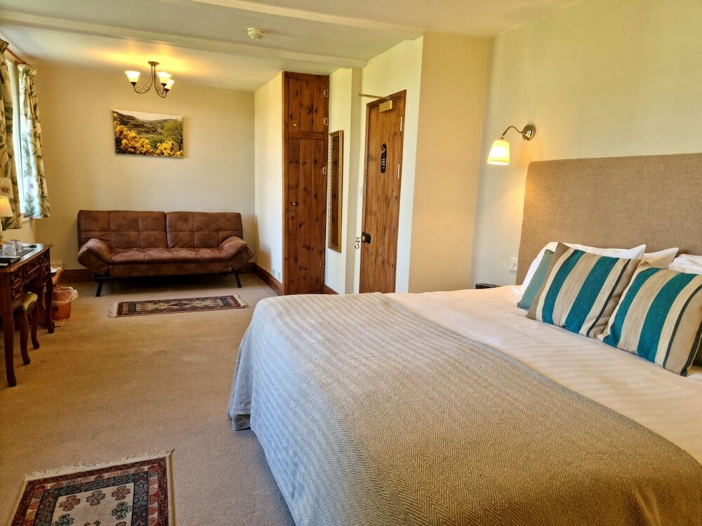 Фото Collaven Manor Hotel