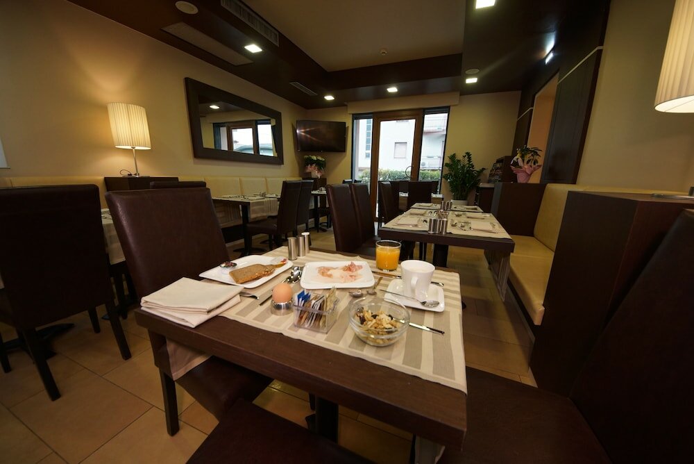 Фото Hotel Clarin 14 by Dori